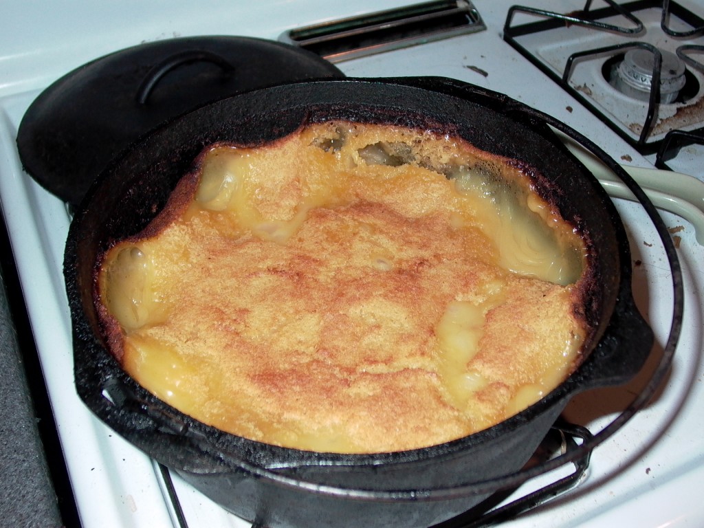 a 5 liter dutch oven full of cobbler